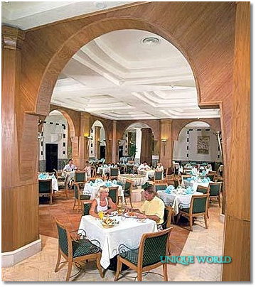 5* Crowne Plaza Resort