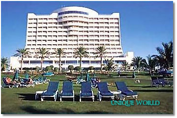 4* Oasis Beach Hotel